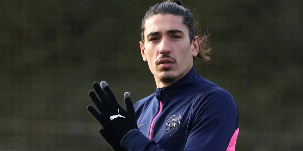 Simeone Coba Pikat Bellerin Balik Ke La Liga